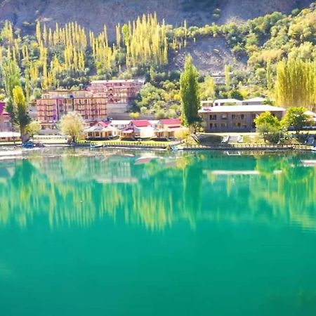 Tibet Hotel Skardu Buitenkant foto
