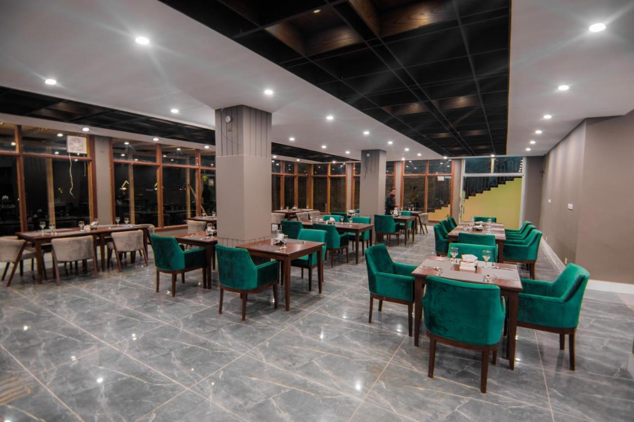 Tibet Hotel Skardu Buitenkant foto